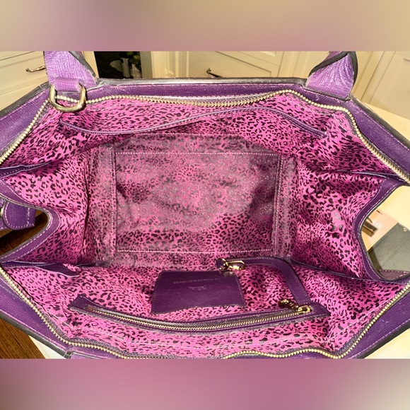 Authentic Longchamp Le Pliage Heritage Top Handle Bag in purple / maroon - Picture 9 of 12